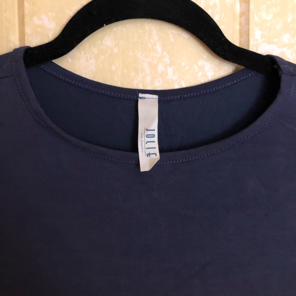 Boutique Ruffle Hem Top - Picture 2 of 2